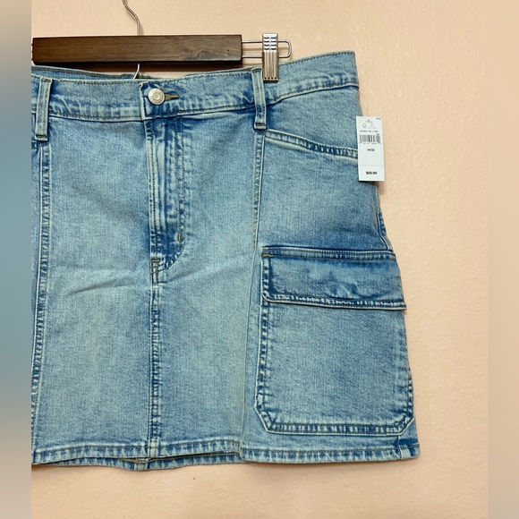 GAP Factory Denim Cargo Mini Skirt - Picture 4 of 7